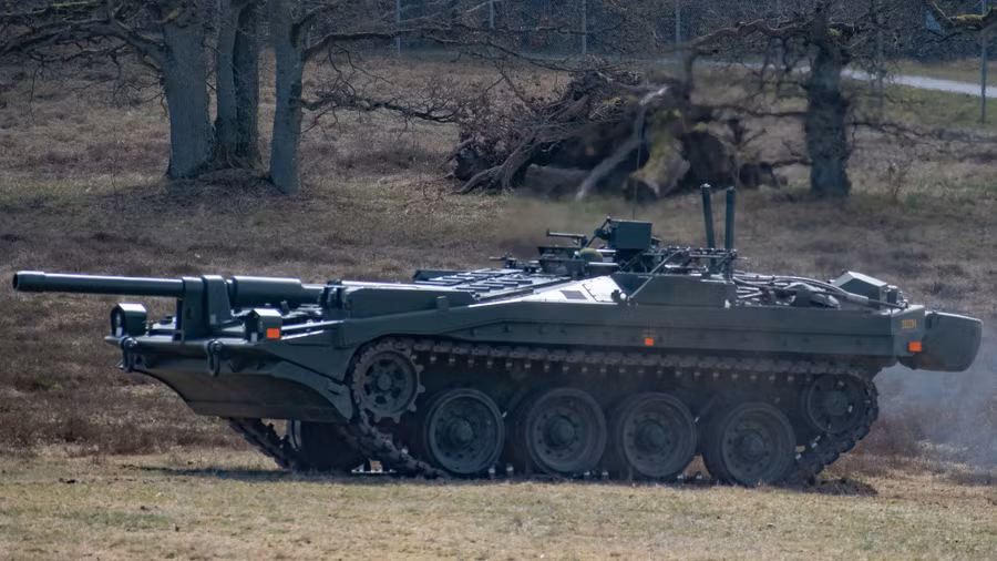 strv-103-demonstrating-at-p7-revingehed-24th-april-2022.jpg