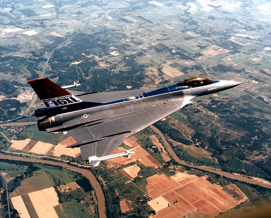 f-16xl.jpg