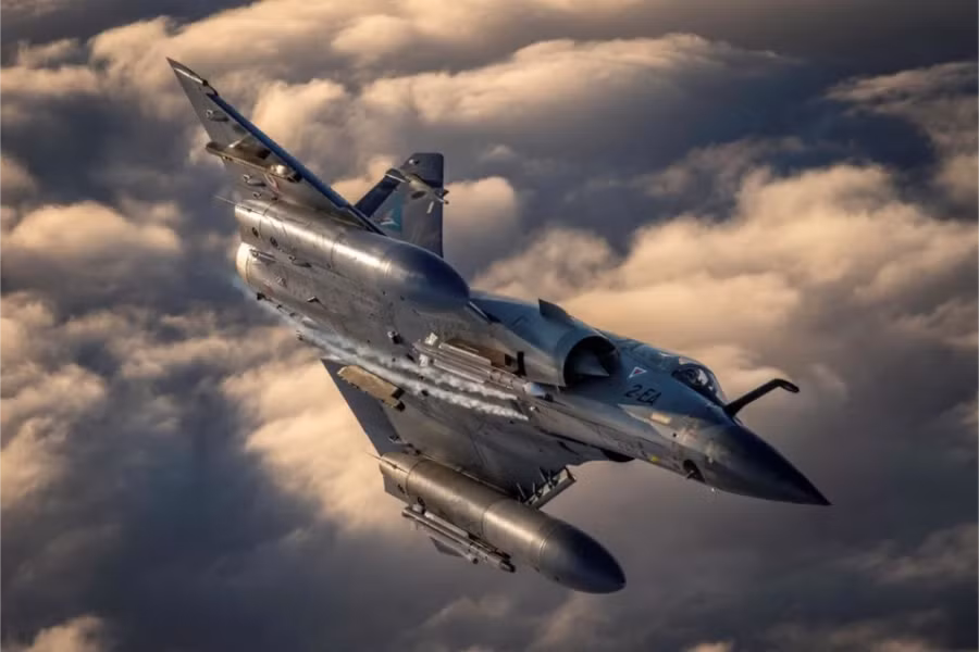 Hàng loạt Mirage 2000-5F và SAMP/T được tăng cường cho chiến sự