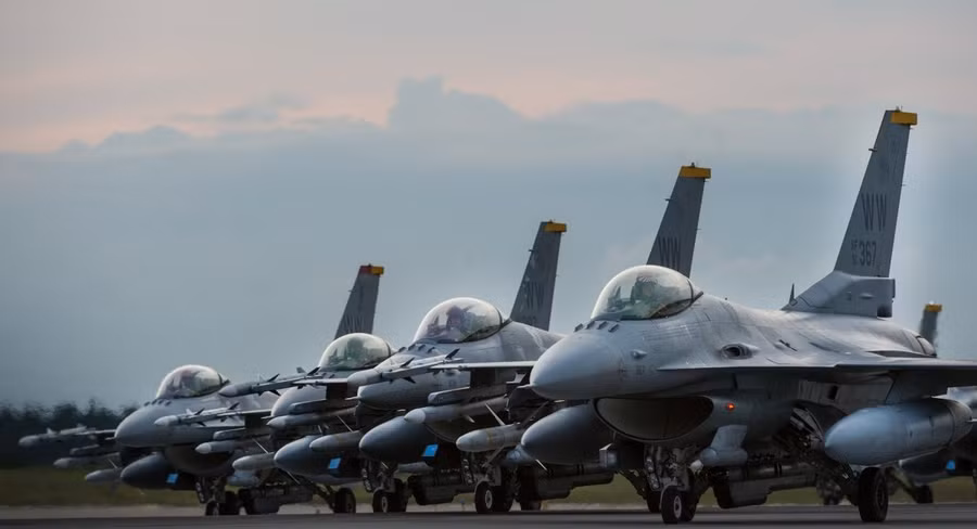 Tiêm kích F-16 của Không quân Mỹ.