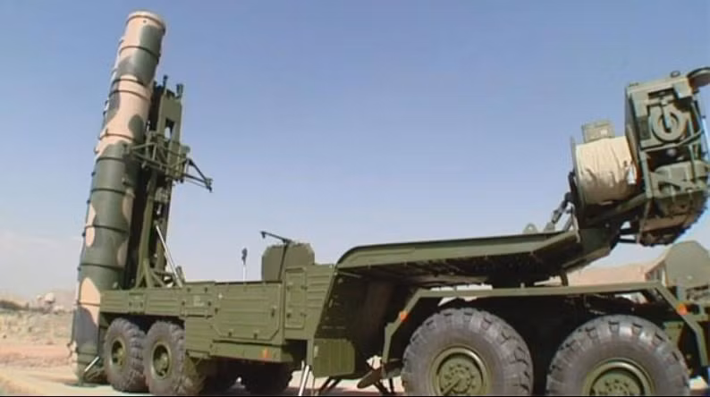 iranmissiles-e14724243116602.jpg