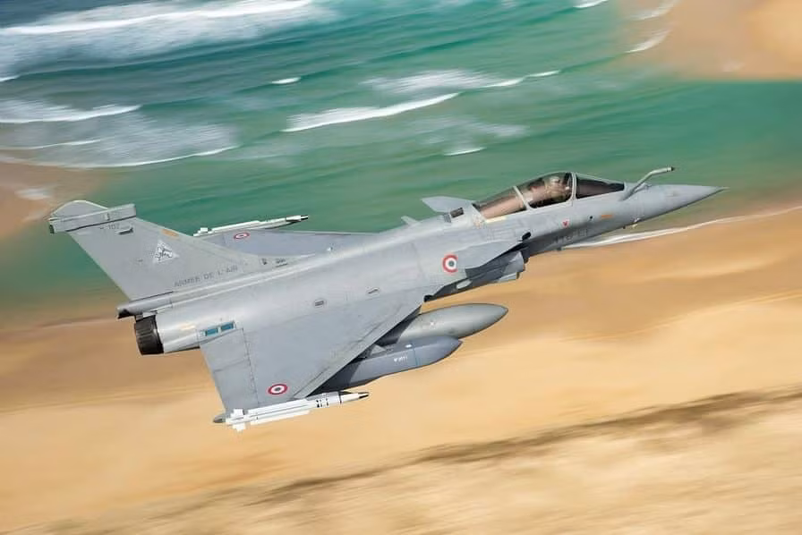 rafale-low-829-8847.jpg