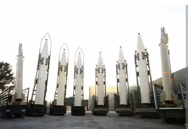 Iran phóng tên lửa tấn công căn cứ Mỹ thông qua vệ tinh Trung Quốc