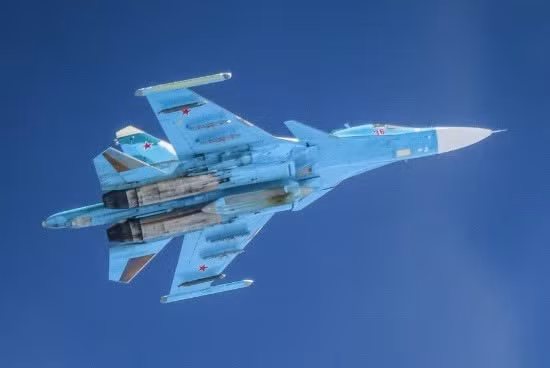 Máy bay ném bom Su-34 lần đầu được nhìn thấy với hệ thống Sych