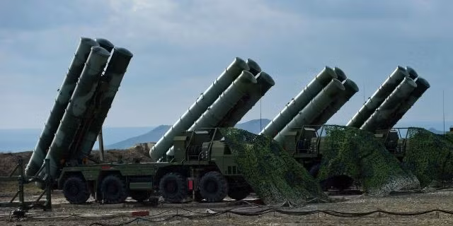 polk-s-400-zastupil-na-boevoe-dezhurstvo-v-krymu-3uclahi5-1682236261t.jpg