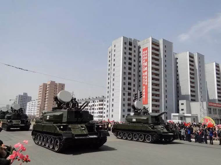 Bất ngờ với pháo phòng không tự hành bề ngoài giống Shilka