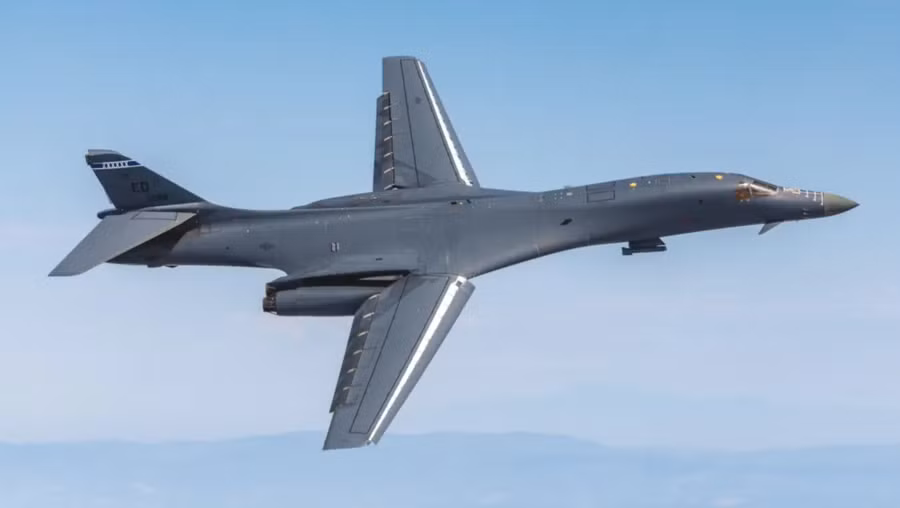 Oanh tạc cơ B-1B cực mạnh khi có khả năng bắn tên lửa siêu thanh