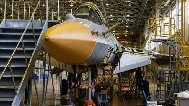 Russia-showed-almost-assembled-second-production-Su-57-fighter-photos-3.jpg