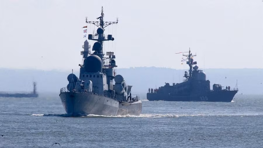 den-baltijskogo-flota-istoriya-i-tradiczii-prazdnika.jpg