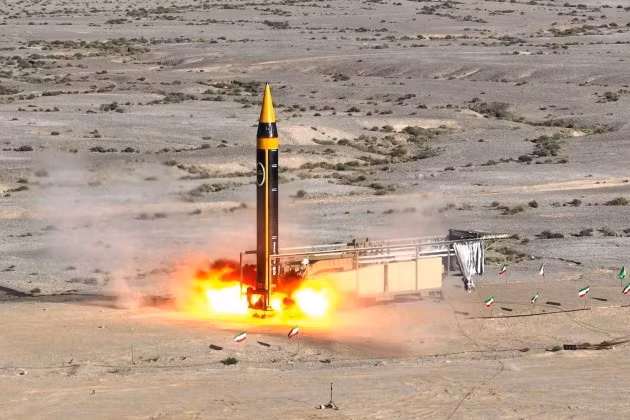 2023-05-25t074601z-1242843398-rc2i51apqeju-rtrmadp-3-iran-missile-unveil-copy.jpg