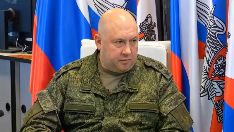 Tướng Surovikin trở lại Moskva chỉ huy chiến tranh Ukraine sau thất bại ở Donbass - Ảnh 3.