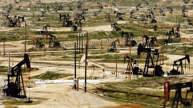 1fd5c-oil-pumps.jpg