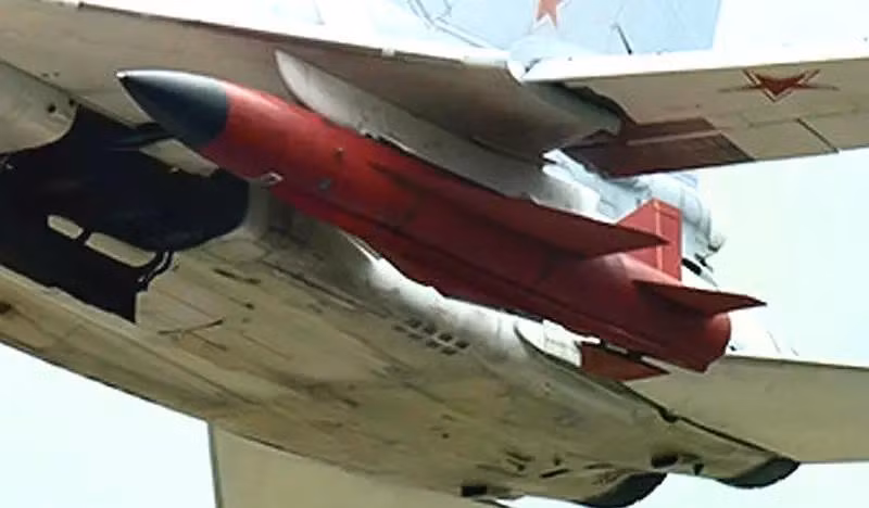 Vì sao tên lửa Kh-32 rất khó bị đánh chặn? 