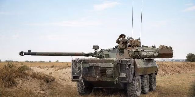 francuzskii-kolesnyi-tank-amx-10rc-udou8uln-1699884181t.jpg