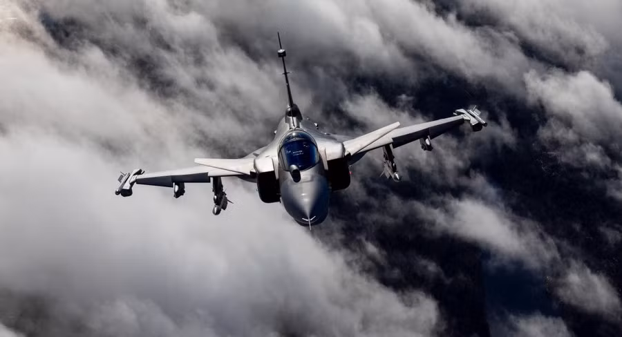 Tiêm kích Gripen bị phàn nàn có giá quá đắt
