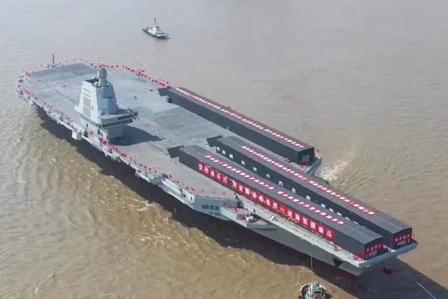 Trung Quốc bắt đầu chế tạo tàu sân bay siêu hạng chạy bằng năng lượng hạt nhân
