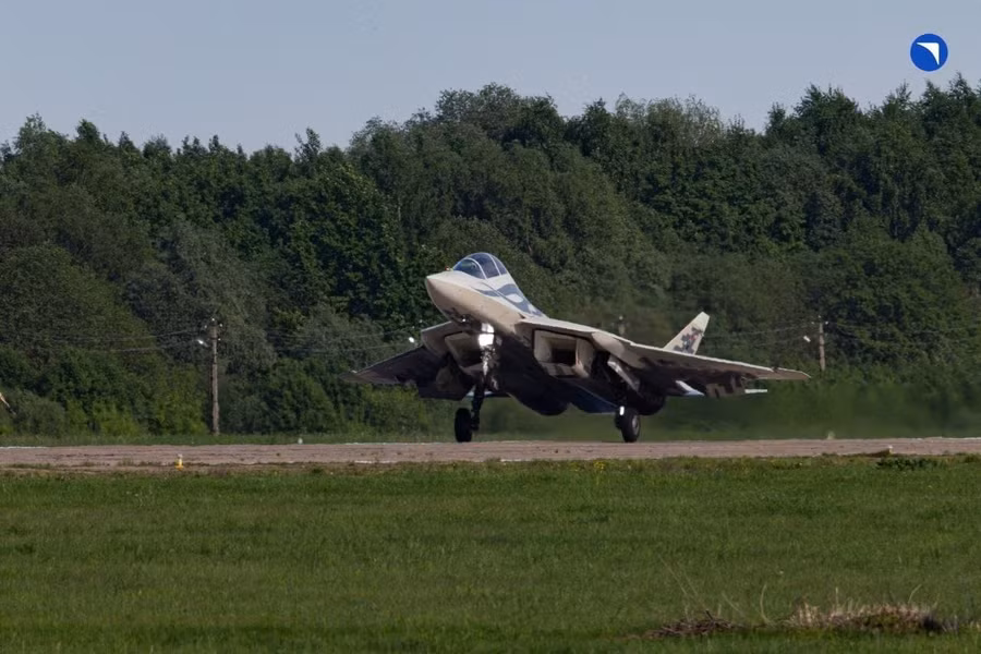 Ưu điểm bất ngờ của tiêm kích Su-57D so với F-22 và F-35 được hé lộ