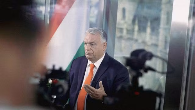 Hungary tiếp tục thách thức EU về cấm vận chống Moscow