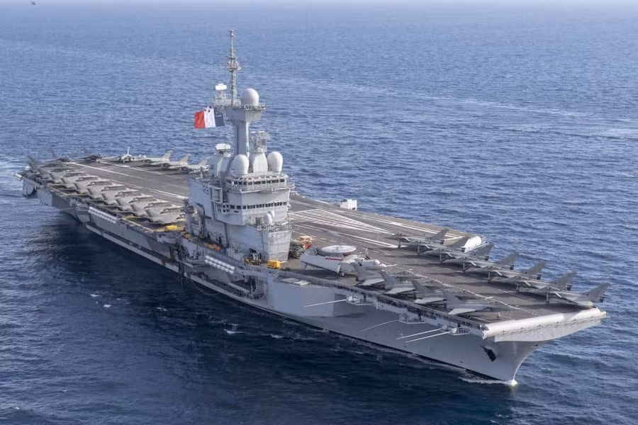 Hỏa hoạn bùng phát trên tàu sân bay hạt nhân Charles de Gaulle của Pháp