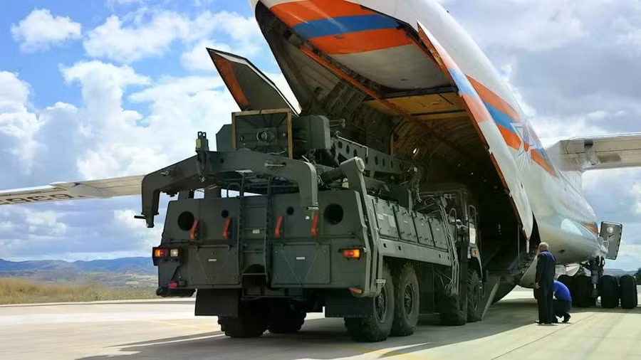 Mỹ đã triển khai hệ thống phòng không S-400 để chống lại Iran