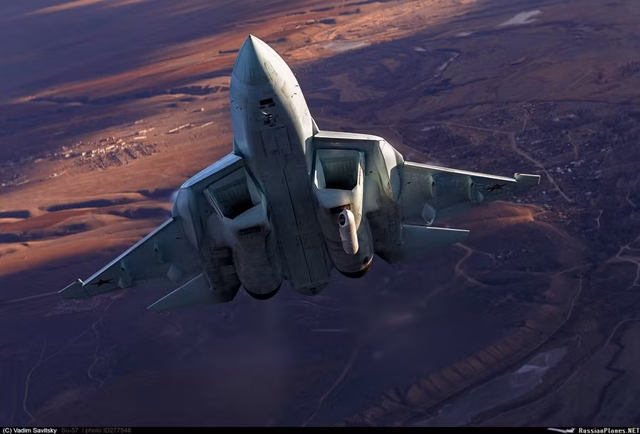 Tiêm kích Su-57 lần đầu được phát hiện mang hệ thống 101KS-N