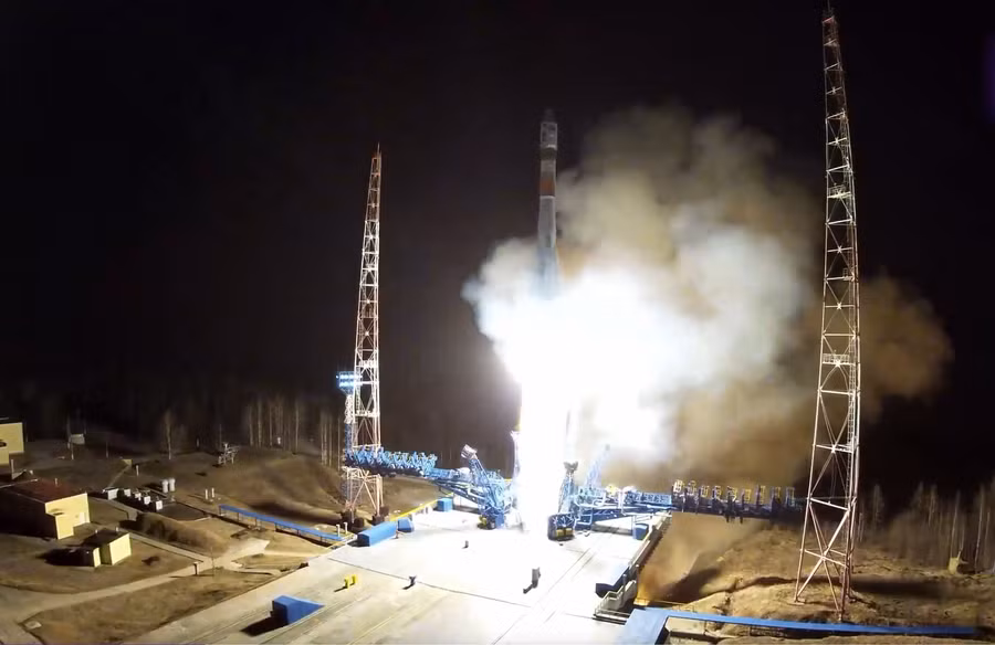 Vụ phóng tên lửa Soyuz-2b mang theo vệ tinh bí mật của Bộ Quốc phòng Nga.