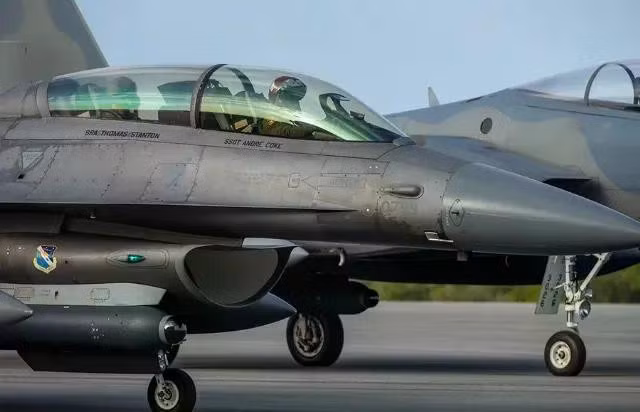 M&aacute;y bay chiến đấu F - 16 học c&aacute;ch ' nh&igrave;n ' m&agrave; kh&ocirc;ng cần radar trong C&ocirc;ng nghệ hiện đại - Ảnh 1.