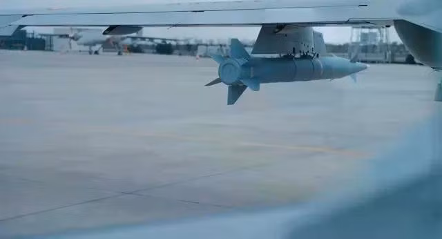 UAV CH-95 Trung Quốc lần đầu bị UAV khác bắn hạ bằng tên lửa không đối không