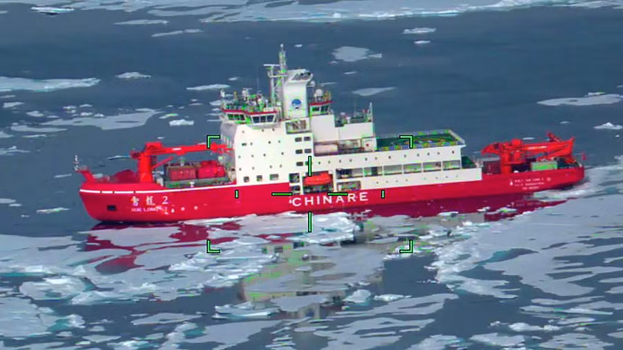 chinese-icebreaker-arctic-copy.jpg