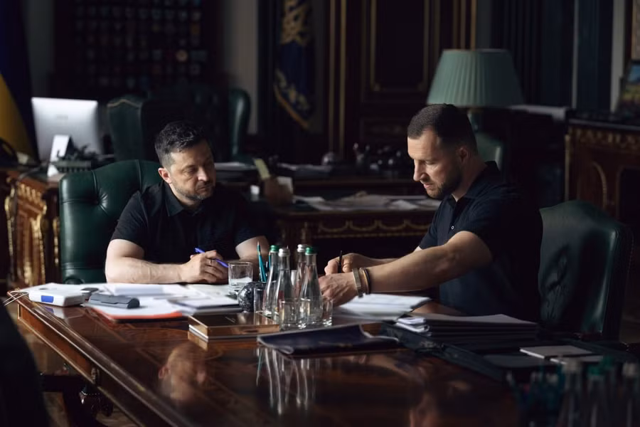 zelenskyj-hmara.jpg