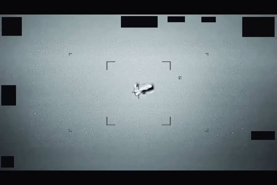 Lầu Năm Góc đã công bố một kho lưu trữ tài liệu về UFO