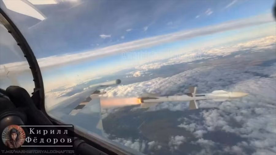 pusk-ekipazhem-vynyshhuvacha-su-30sm-kerovanoyi-aviatsijnoyi-rakety-klasu-povitrya-povitrya-r-27er-veresen-2025-roku-foto-kyryll-fedorov.jpg