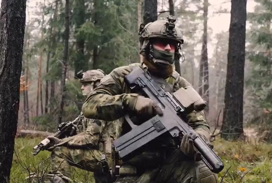 Rheinmetall tạo ra cách mạng chiến trường với súng phóng lựu thông minh HAMMR
