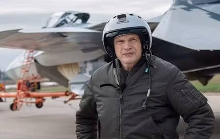 Phi công thử nghiệm huyền thoại đã so sánh Su-57D với máy bay một chỗ ngồi
