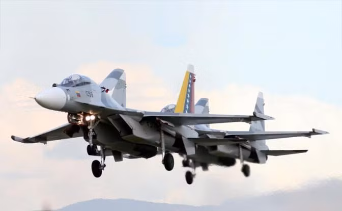 Nga lo ngại ông Trump sẵn sàng tịch thu tiêm kích Su-30MK2V từ Venezuela và giao cho Ukraine