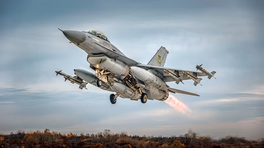 Tướng Mỹ xác nhận F-16 Ukraine lần đầu bắn hạ Su-35 Nga trong không chiến