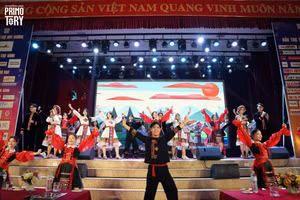 Tân sinh viên trải nghiệm cảm xúc với đêm nhạc hội IJC Festival 2024