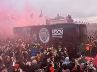 Cảnh sát triển khai lực lượng bảo vệ Man City trước đại chiến Liverpool