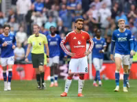 Tân binh Everton buộc Man Utd chia điểm