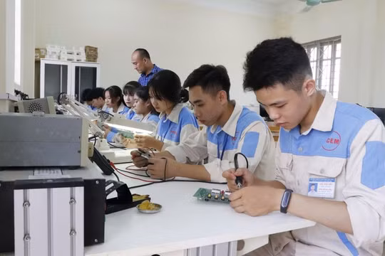 Học nghề mở cơ hội việc làm bền vững cho người dân vùng khó